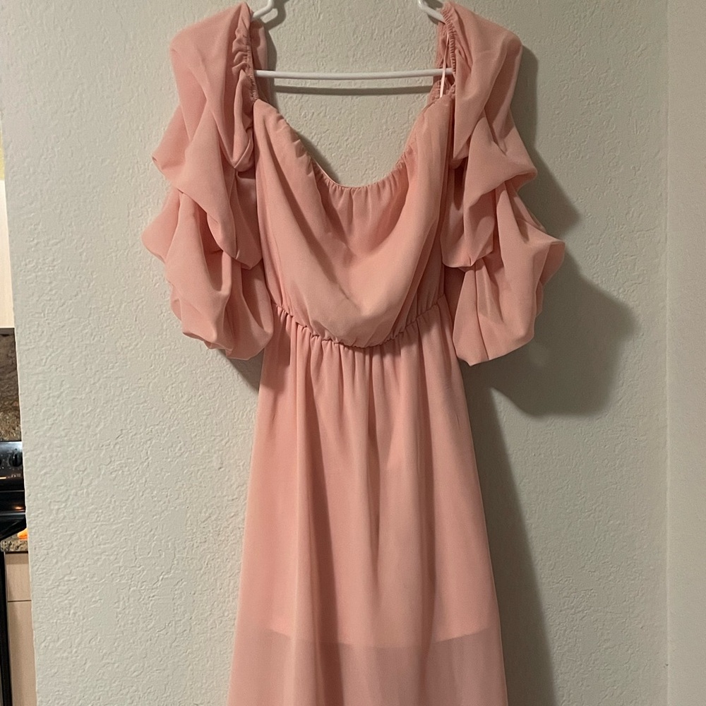 Pink long-sleeved dress
